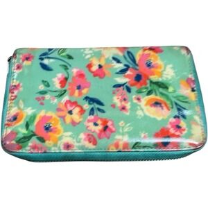 Wander Wallet Floral Bloom Wrislet 7" x 5" Water Resistant Oil Cloth